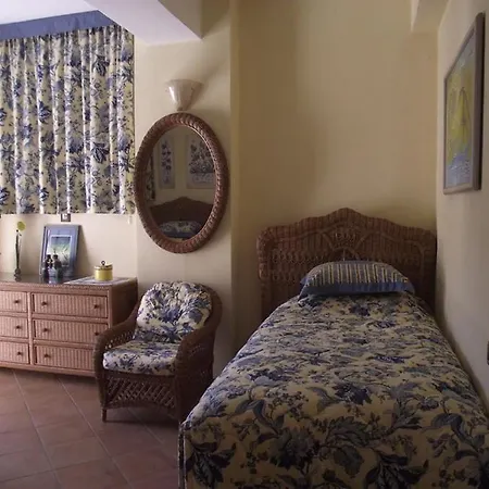 Appartement Sleeps 6 With Air Con Cernobbio